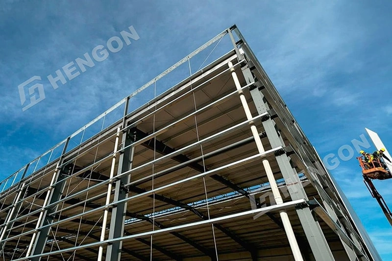 Coût De Construction D'un Entrepôt Métallique De 20 000 Pi2 En 2025